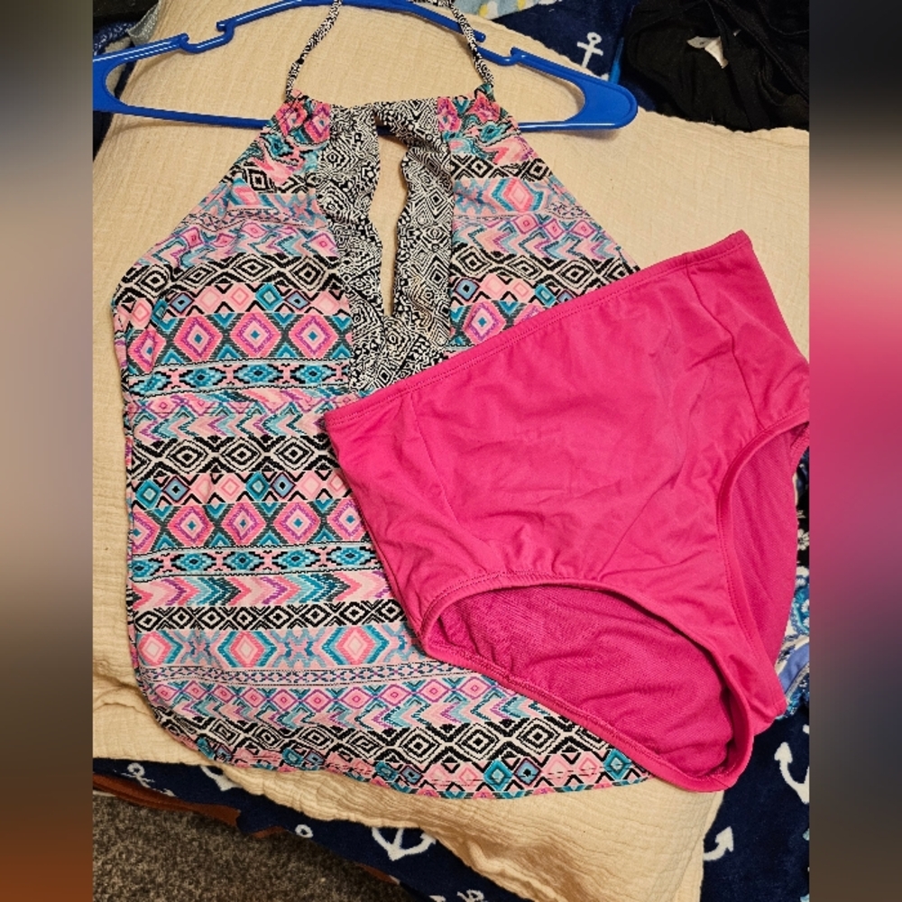 Colorful Geometric Halter Swimsuit Set By MALIBU size L